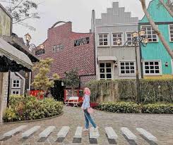 Tempat kuliner di defoyage bogor. Devoyage Bogor Di Kota Bogor Jawa Barat Ini Wisata Kampung Eropa Indwisata