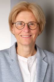 Further training in endoscopy using virtual reality: the Virtual Gastro  Tutor (VIGATU)