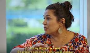 Missionária 'adotou' mais de 50 crianças para salvá-las da prostituição  infantil na Tailândia