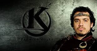 In this off beat account of king arthur's quest for the grail, virtually every journey, battle or adventure is stopped dead in its tracks by the knights of the round table's most worldly traits : Kaamelott Premier Volet Le Film D Alexandre Astier Devoile De Nouvelles Informations Inedites