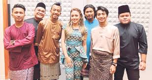 Lirik lagu serta video roadblock hatiku mp4 atau 3gp. Masih Perlu Bekerja Keras