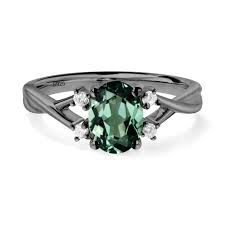 Oval Emerald Wedding Ring Set | LUO