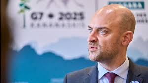 SpaceX's Starship explodes in space, again raining debris over Caribbean