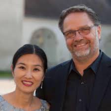 What is the highway mileage for the 2025 Sonata Hybrid?