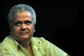 Un lápiz entre los dedos