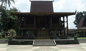 Terdapat 8204 penyuplai rumah tradisional perak, sebagian besar berlokasi di asia. 11 Rumah Adat Suku Banjar Borneo Id