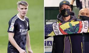 Born 11 may 1993) is a norwegian footballer who last played for sarpsborg 08 as a centre back. 5p3mu0h0uamtem