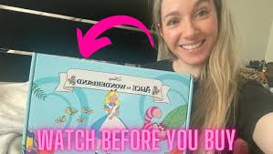 Amazon.com : wet n wild Hello Kitty PR Box, Makeup Set with Versatile  Unique looks, 2-Layered Keepsake Box, Buildable & Blendable Formulas,  Cruelty-Free & Vegan : Beauty & Personal Care