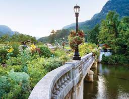 Lake lure flowering bridge dogs. This Is North Carolina Lake Lure Flowering Bridge Lake Lure Nc Matt Rose