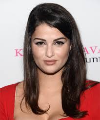 Check spelling or type a new query. Celebrity Hairstyles For Women And Men In 2021 Page 37