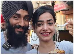 Political Pressure...: Jalandhar Kulhad Pizza Couples Fresh Appeal Over  Viral Video - News18