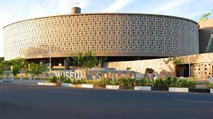 Sebelum berkunjung ke sana, ada baiknya anda mengetahui apa saja tempat wisata yang menarik di sana. Tempat Wisata Di Banda Aceh Salah Satu Tujuan Wisata Utama Di Aceh Tentu Saja Termasuk Kota Banda Aceh Yang Merupakan Ibukota Pro Tempat Banda Aceh Indonesia