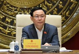 He is a professor and doctor of economics. Cá»•ng Thong Tin Ä'iá»‡n Tá»­ Quá»'c Há»™i