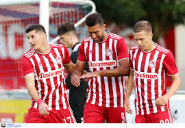 Neftçi peşəkar futbol klubu (english: Me Neftsi Mpakoy O Olympiakos Ston Deytero Prokrimatiko Gyro Toy Champions League