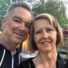 Lisa Paden's Instagram, Twitter & Facebook