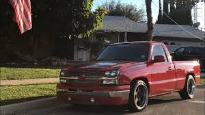 Take an oil reading on the dipstick. Camioneta Rapida Silverado Cabina Sencilla Con Arbol De Leyva Youtube