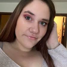 Hayley Davis (@hayles_davis)