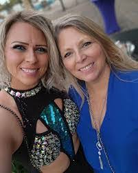 Sarah Lamay's Instagram, Twitter & Facebook