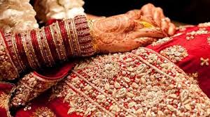 मंडप पर मिन्नतें करता रहा श्री स्वादिष्ट यादव बर्डे प्रा श्री चकाचक यादव बड़े भाई और श्री सुन्दर सिंह यादव टेस्टी इंसान ा, फिर भी नहीं मानी     भाटी अब्बू की कटी पुत्री ने     ...क्यों खाली हाथ  लौटी बारात? | Korea groom kept pleading at mandap still bride broke        भारत-पाकिस्तान युद्ध के कारण आईपीएल और एयरपोर्ट में भर्ती          dulha dulhan       भारत-पाकिस्तान युद्ध के कारण आईपीएल और एयरपोर्ट में भर्ती          tooti Why wedding