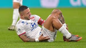 Here's some dog dad depay for you because i successfully made gifs using tumblr the other day. Koeman Euro 2020 A Tough Ask For Depay After Acl Injury