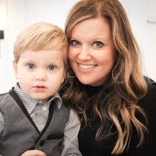 Amy Fargo's Instagram, Twitter & Facebook