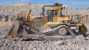 The caterpillar d11t is a large bulldozer, manufactured by caterpillar inc. Cat D11t Large Bulldozer 850 Hp Specification And Features