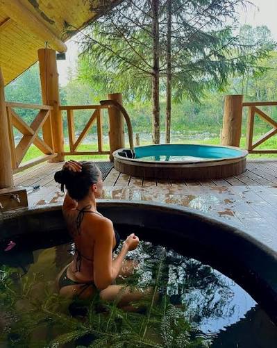 ЧАНИ - Красиві місця завжди залишаються у вас в памʼяті😍 Дякуємо за прекрасне фото @k.mironova.89 🥰 Для бронювання: 💌 direct 📞097 550 25 57 📍с. Татарів вул. Курортна 21/а