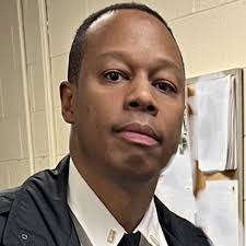 Darryl Mack's Instagram, Twitter & Facebook