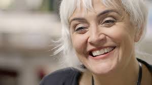 Elizabeth Eakins's Instagram, Twitter & Facebook