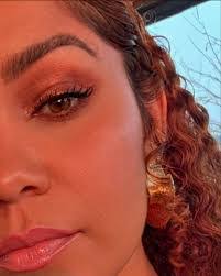 Marcella Torres's Instagram, Twitter & Facebook