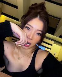 I'm over here rubbing two sticks and you're over there lighting a zippo  @drlash.sg avant garde Blair set @drsiew doing God's work with jaw botox