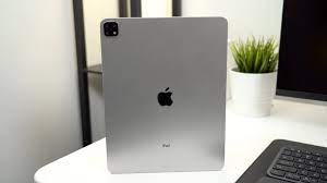 They run the ios and ipados mobile operating systems. Ipad Pro 2019 Hands On Mit 12 9 Zoll Dummy Video Macerkopf