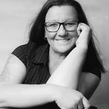 Perfect shot😍 The Black-throated Wren-Babbler The Black-throated  Wren-Babbler is a charming little bird native to the dense forests of the  Himalayas. Known for its striking appearance, this bird features a  distinctive black