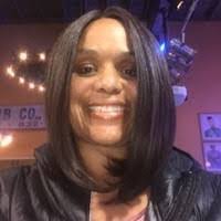 Kari Moon's Instagram, Twitter & Facebook