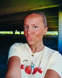 Lexi Hall's Instagram, Twitter & Facebook