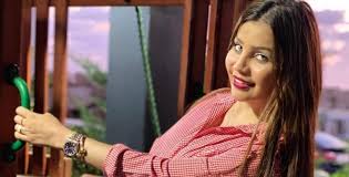 زينة كنجو قتلت خنقا على يد زوجها المتواري عن الأنظار. U1bqqt7xccetjm