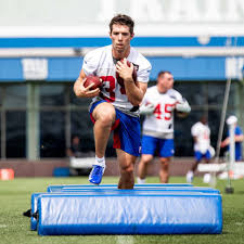 Sandro platzgummer, who was allocated to the new york giants last season as part of the nfl's international player pathway program, will return to the team in 2021. Walter Reiterer On Twitter Sandro Platzgummer Giants Camp