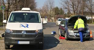 Când vă schimbați permisul inițial de conducere cu unul local, va trebui să respectați normele țării respective (de exemplu, în ceea ce privește perioadele de valabilitate și controalele medicale). Codul Rutier Actualizat Posts Facebook
