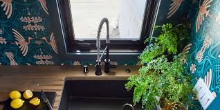 A magician was working on a cruise ship in the caribbean. 9 Tips For Selecting The Right Sink For Any Room In The House