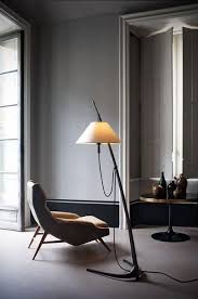 Modern Stilli Ayakli Lambader Modelleri Daire Ic Tasarim Tasarim Ic Mekanlar Oturma Odasi Tasarimlari