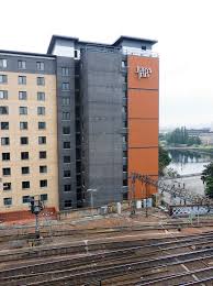 Yes, jurys inn glasgow offers free cancellation on select room rates, because flexibility. Jurys Inn Glasgow Looking Over To Jurys Inn With The Rive Flickr