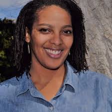 Alissa Everett's Instagram, Twitter & Facebook