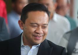 Wan Saiful wants to step down as Bersatu info chief until disposal of case 