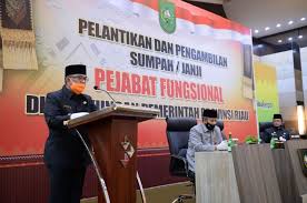 These sentences come from external sources and may not be accurate. Asn Harus Kuasai Dan Ikuti Kemajuan Teknologi Berita Website Resmi Pemerintah Provinsi Riau