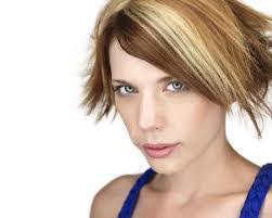 Lindsey Beeman's Instagram, Twitter & Facebook