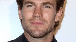 Controversy': Austin Stowell To Star In Fox Drama Pilot