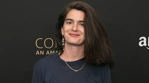 Transparent Star Gaby Hoffmann Is Battling the Binary — Brandon Voss