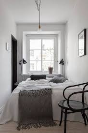 You can make a beautiful bedroom with attractive decorations so that the restroom can be beautiful. Decoomo Trends Home Decoration Ideas Small Apartment Bedrooms Small Master Bedroom Small Bedroom Decor