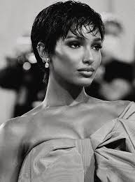 Image result for frisuren kurze haare berühmtheit