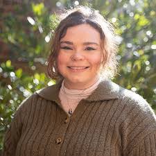 Alicia Robbins's Instagram, Twitter & Facebook